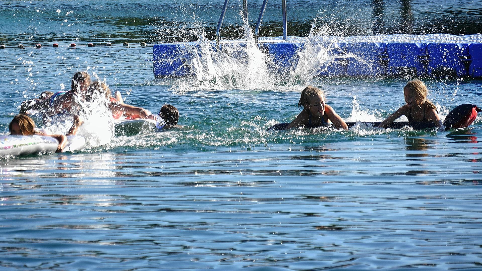 dekorativ bild bad sommar simma