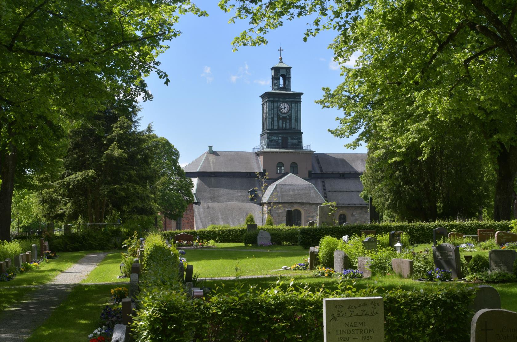 Barnens kyrka Kyrktorn Spira Kors