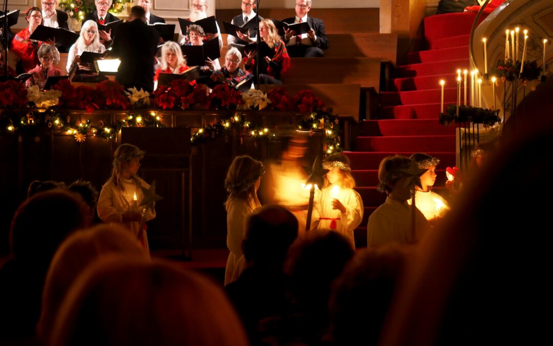 Lucia på CIK med sång och UF