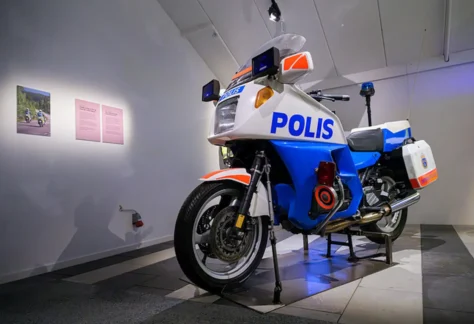 Bild på polis-mc